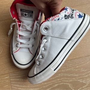 Like new! Converse All Star